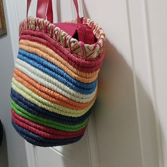 Sun N Sand Vibrant Multicolor Woven Tote Bag - Picture 6 of 8